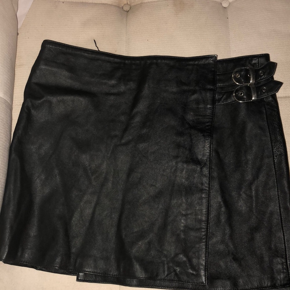 COPY - Bloomingdales leather kilt skirt !